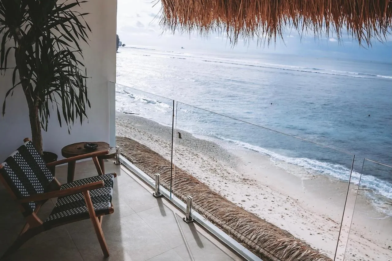 Legends Beachfront Resort Uluwatu